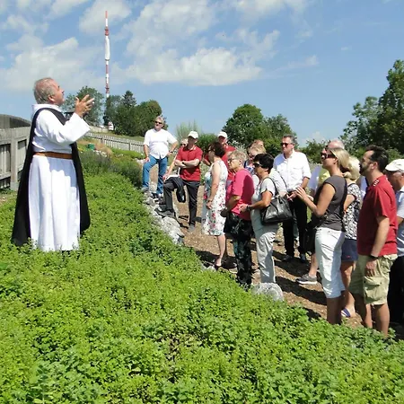 Hoechsten Erlebnis Inn *